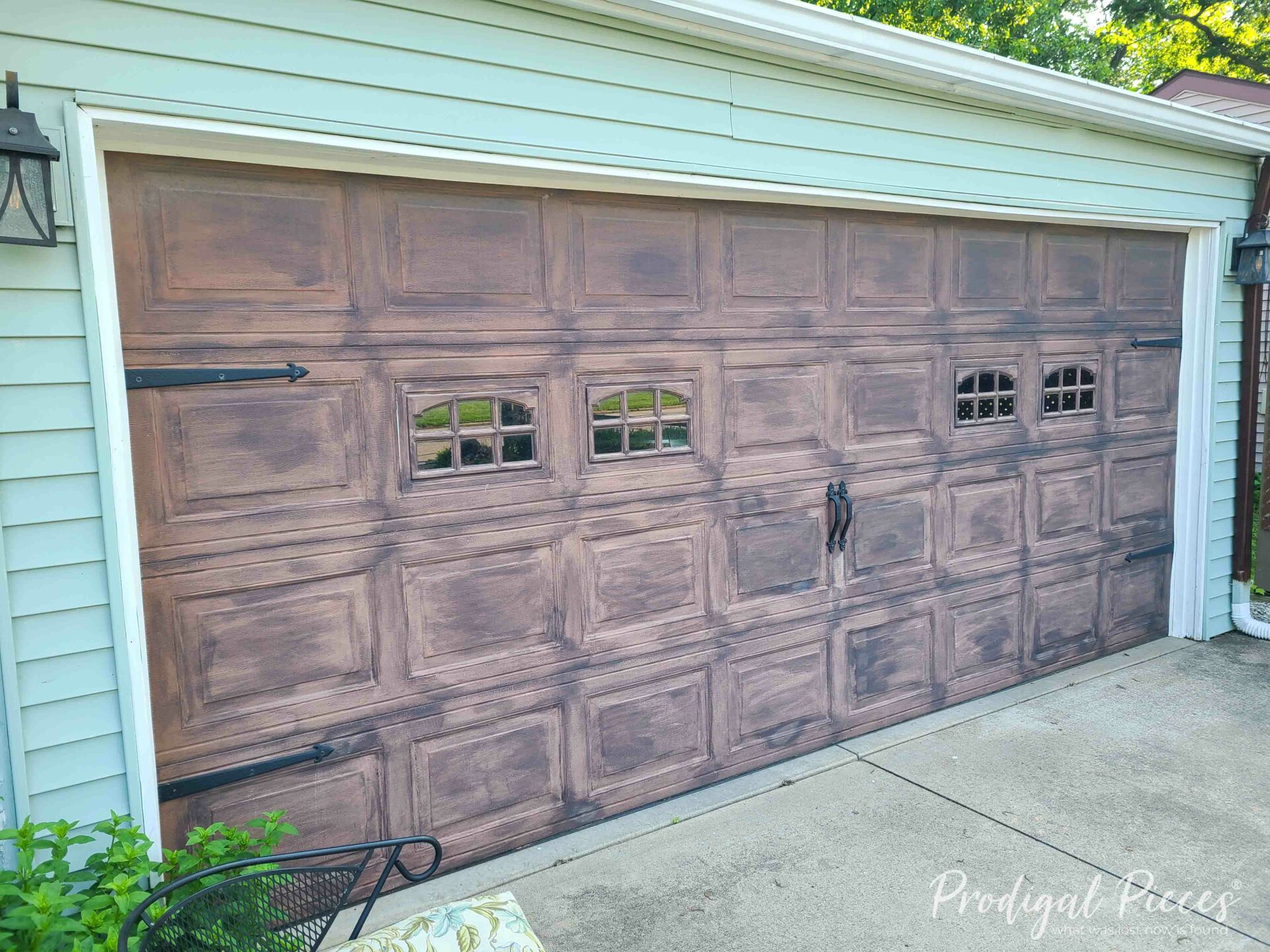 Side View Before Garage Door | #livinrealwithlarissa Side View Before Garage Door | #livinrealwithlarissa