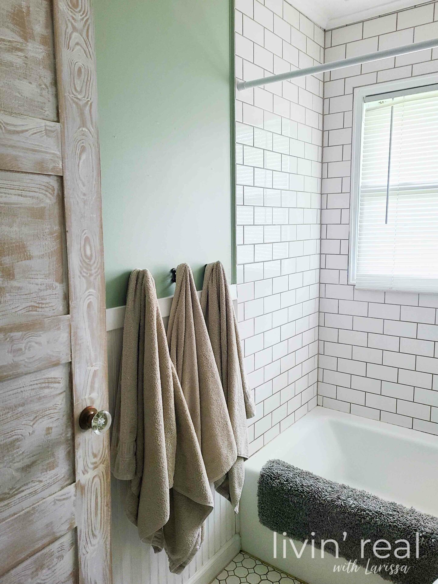 DIY Bathroom Subway Tile by Livin' Real with Larissa | livinrealwithlarissa.com #livinrealwithlarissa DIY Bathroom Subway Tile by Livin' Real with Larissa | livinrealwithlarissa.com #livinrealwithlarissa
