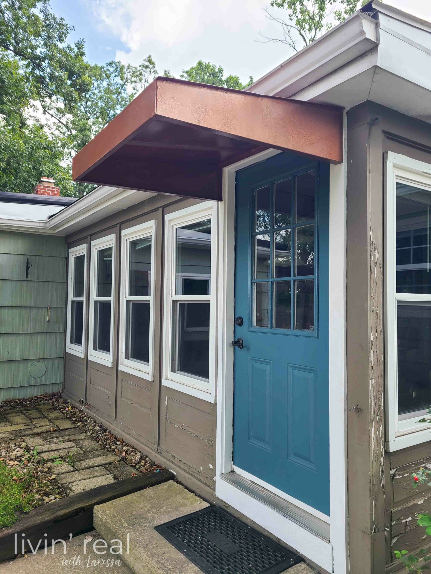 DIY Awning Makeover by Livin' Real with Larissa | livinrealwithlarissa.com #livinrealwithlarissa DIY Awning Makeover by Livin' Real with Larissa | livinrealwithlarissa.com #livinrealwithlarissa