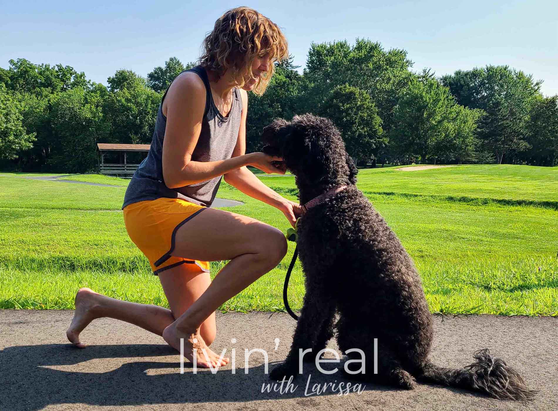 Featured Barefoot Movement - Healthy Living from the Ground Up by Livin' Real with Larissa | livinrealwithlarissa.com #livinrealwithlarissa
