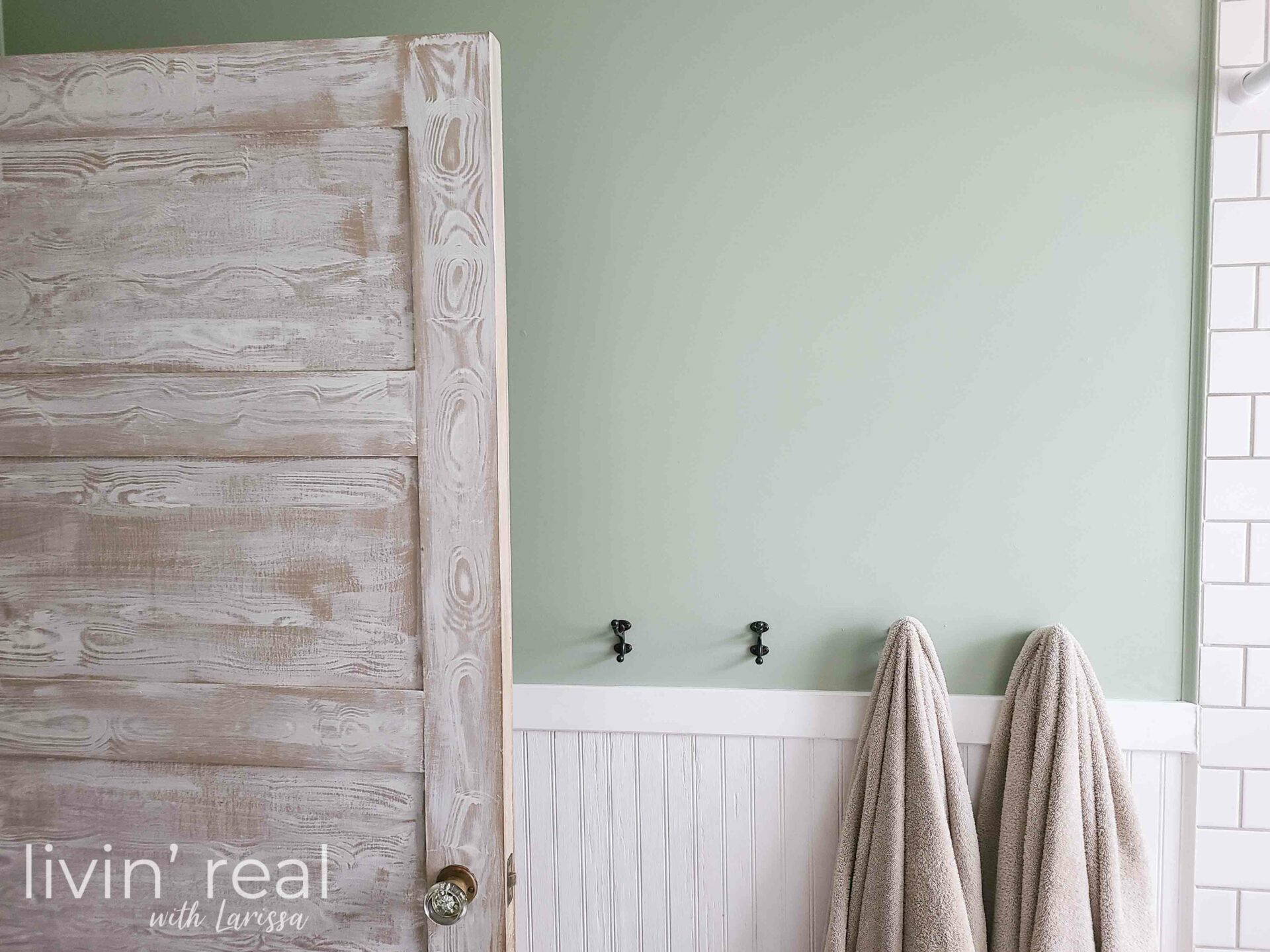 Soft Green Farmhouse Bathroom Wall by Livin' Real with Larissa | livinrealwithlarissa.com #livinrealwithlarissa Soft Green Farmhouse Bathroom Wall by Livin' Real with Larissa | livinrealwithlarissa.com #livinrealwithlarissa