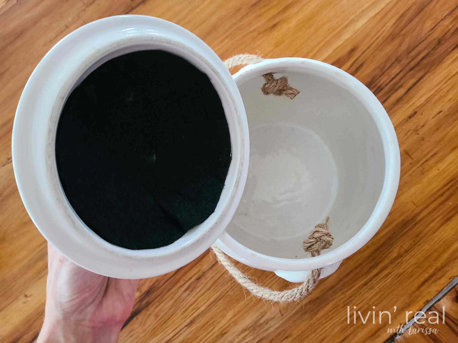 Inside Compost Crock by Livin' Real with Larissa | livinrealwithlarissa.com #livinrealwithlarissa Inside Compost Crock by Livin' Real with Larissa | livinrealwithlarissa.com #livinrealwithlarissa