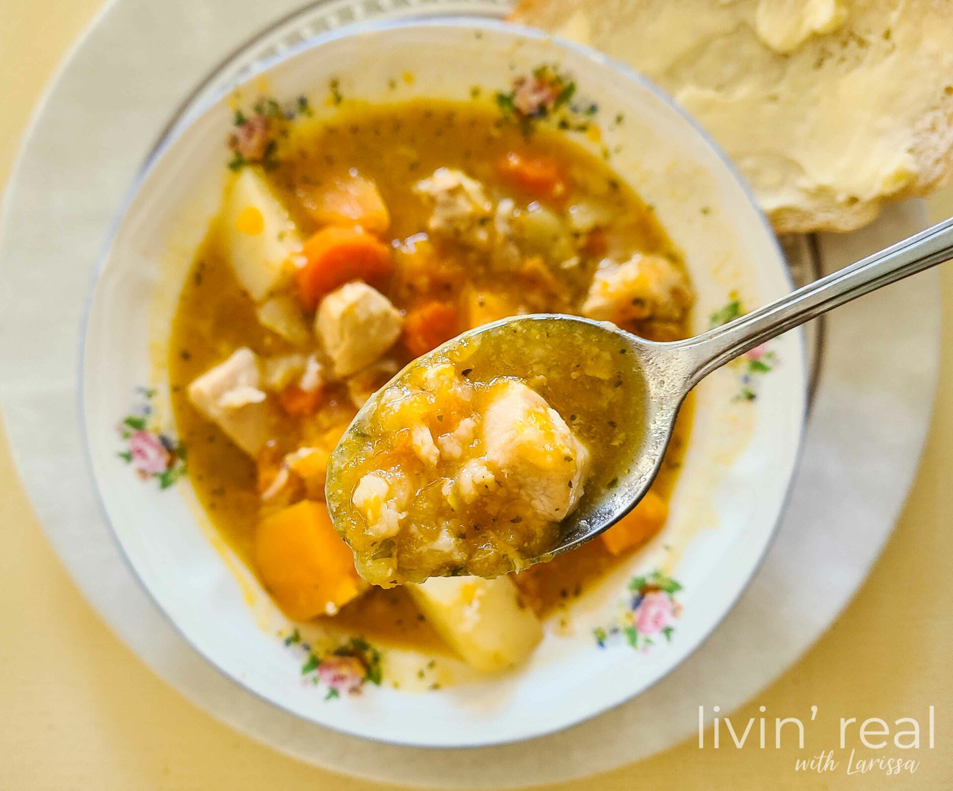 Harvest Hearty Chicken and Squash Stew by Livin' Real with Larissa | livinrealwithlarissa.com #livinrealwithlarissa Harvest Hearty Chicken and Squash Stew by Livin' Real with Larissa | livinrealwithlarissa.com #livinrealwithlarissa