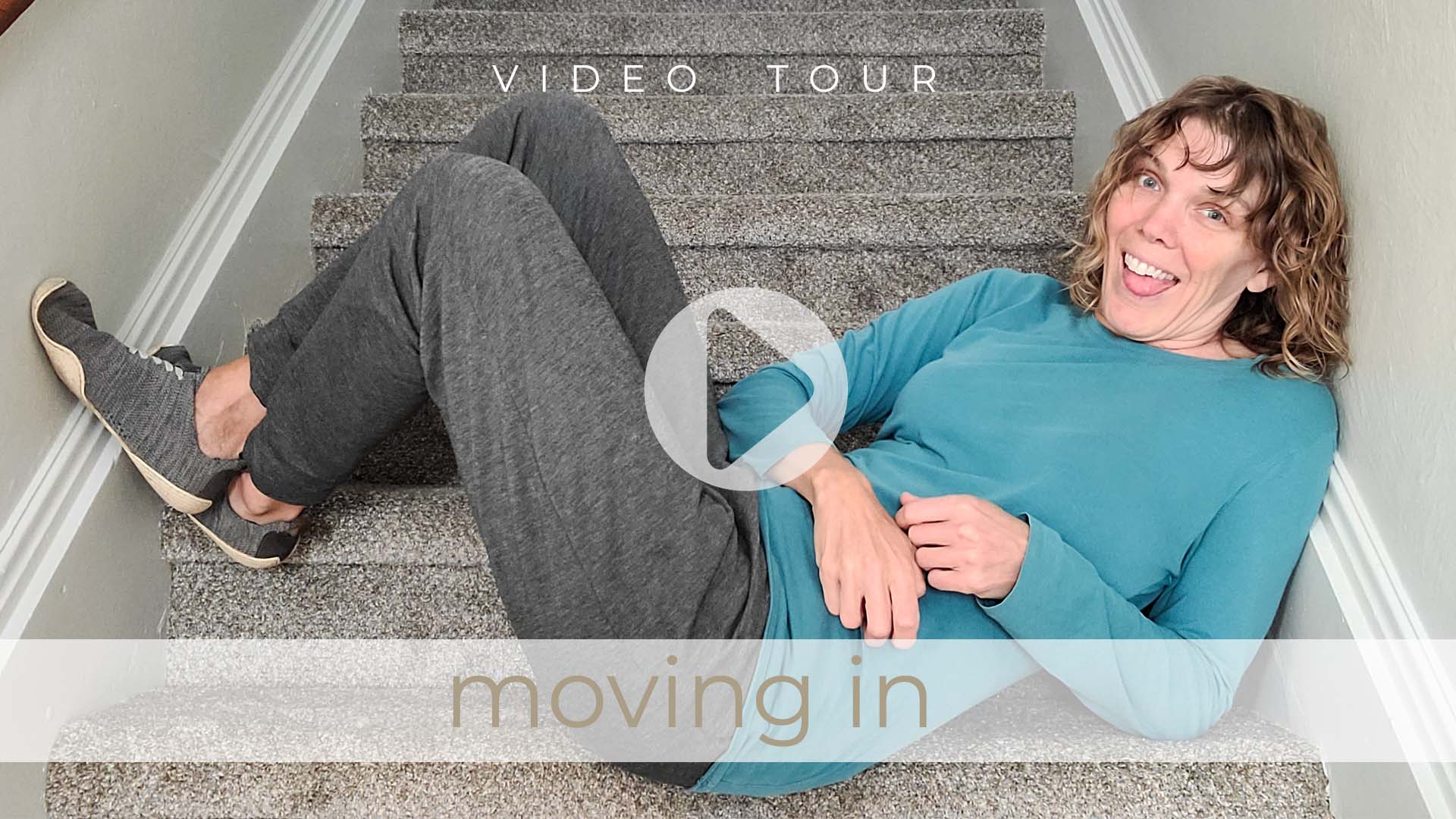 Video Vlog of Moving In by Livin' Real with Larissa | livinrealwithlarissa.com #livinrealwithlarissa