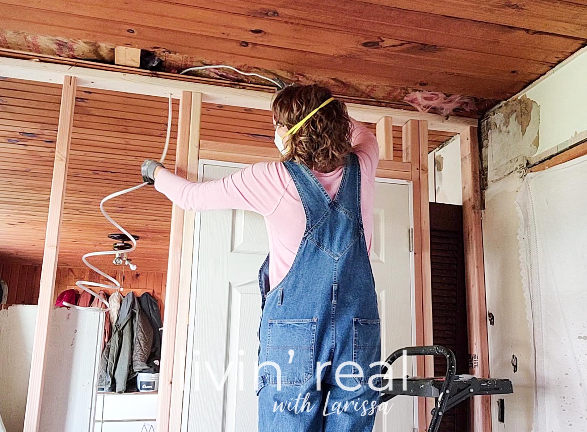 Featured Bedroom Addition Lighting by Livin' Real with Larissa | livinrealwithlarissa.com #livinrealwithlarissa