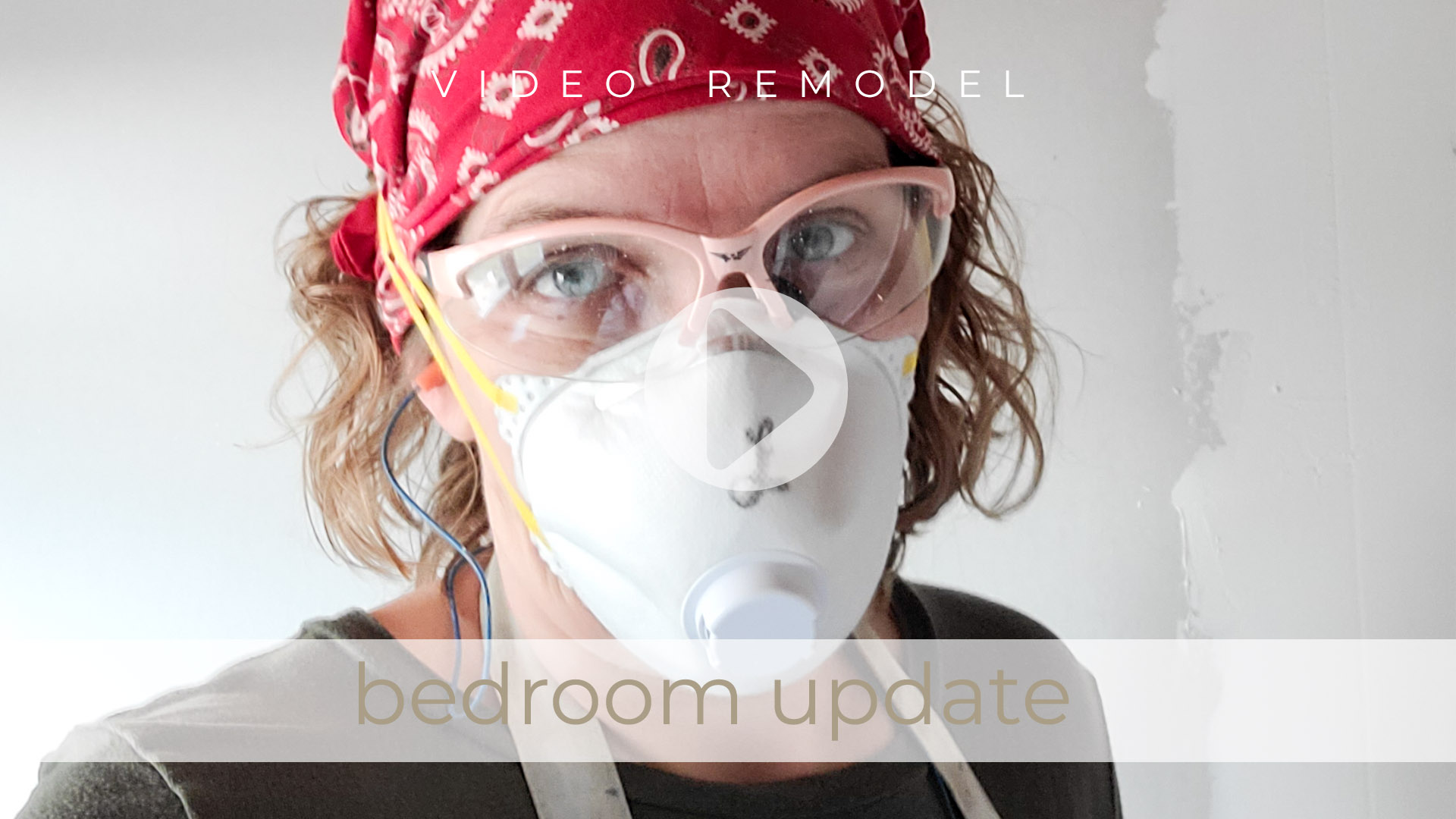 Video Vlog of New Home Bedroom Update by Livin' Real with Larissa | livinrealwithlarissa.com #livinrealwithlarissa
