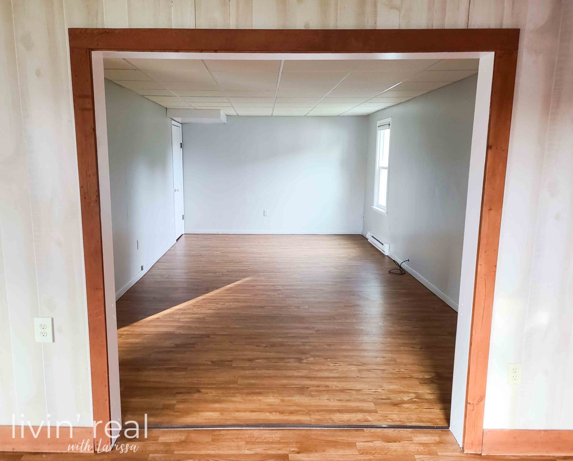 Family Room Beginning Before | livinrealwithlarissa.com #livinrealwithlarissa