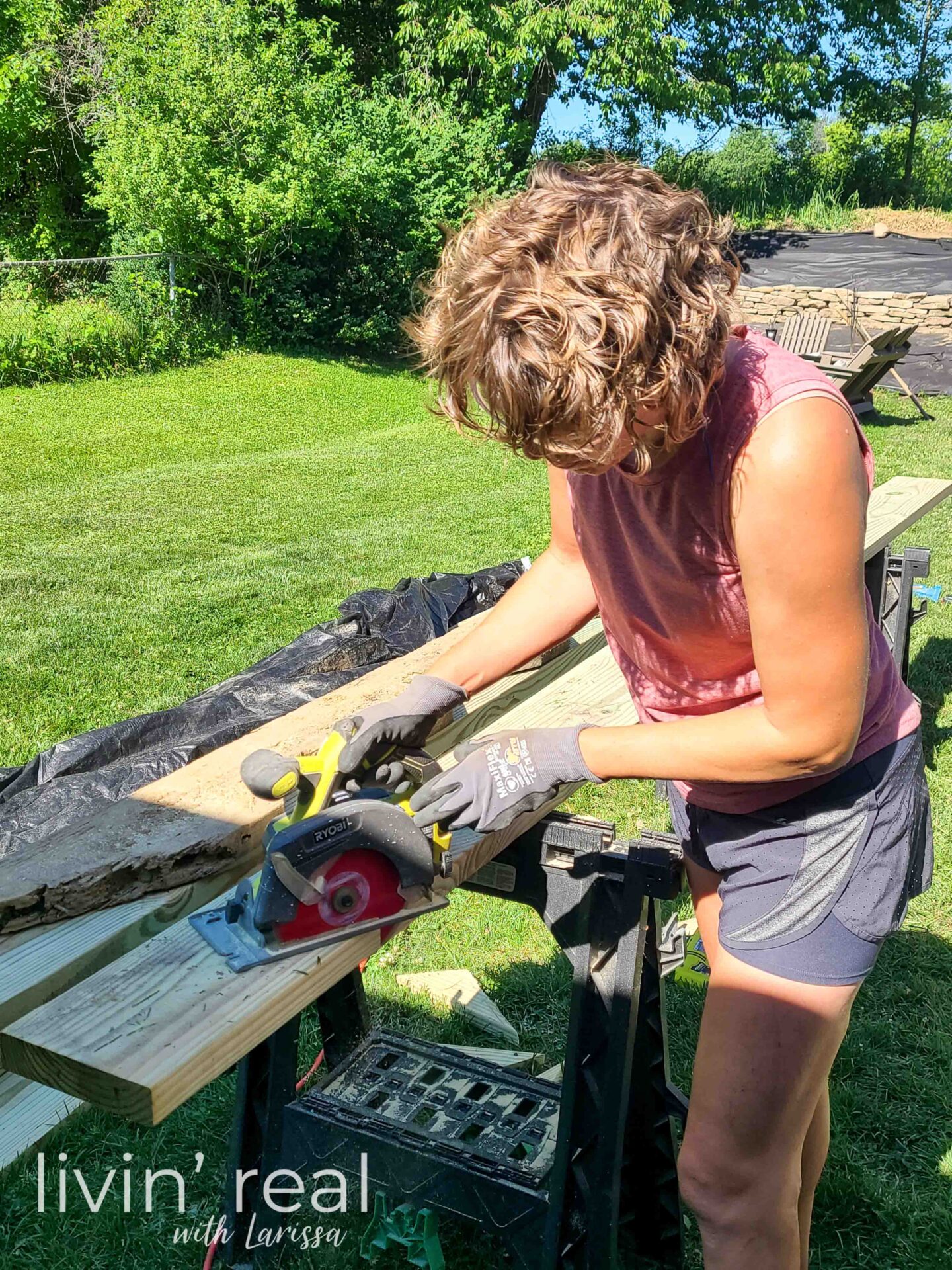 Larissa Cutting Stair Stringers for DIY Backyard Slope Steps | livinrealwithlarissa.com #livinrealwithlarissa Larissa Cutting Stair Stringers for DIY Backyard Slope Steps | livinrealwithlarissa.com #livinrealwithlarissa